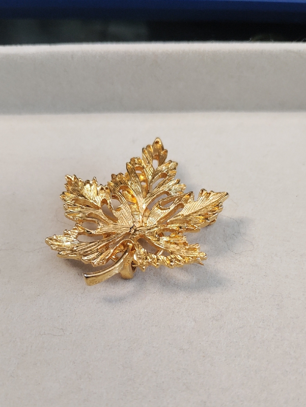 Gold Leaf Brooch Pin - Stamped EF Women's Jewelry